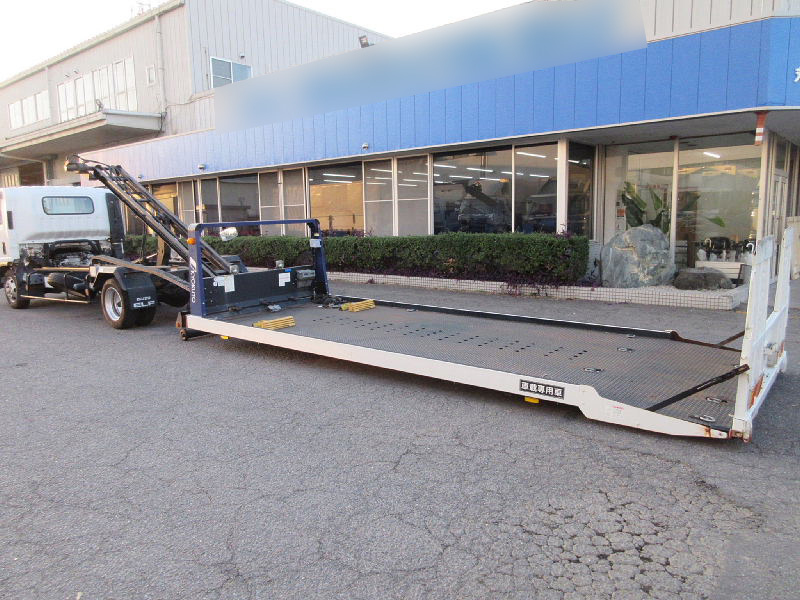 ★5700*2070★極東フラトップ★積載3000kg★|中古トラックの販売・買取・査定のアイナビ