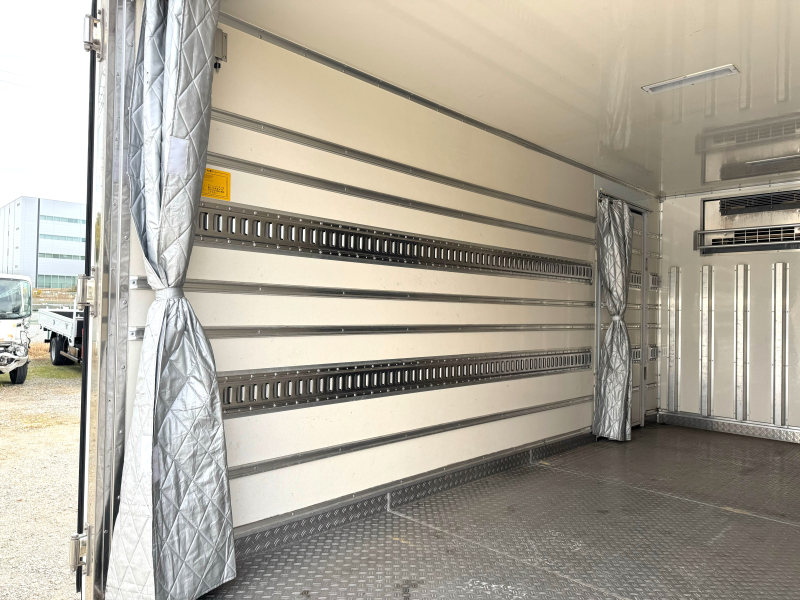 キャンター|中古トラックの販売・買取・査定のアイナビ