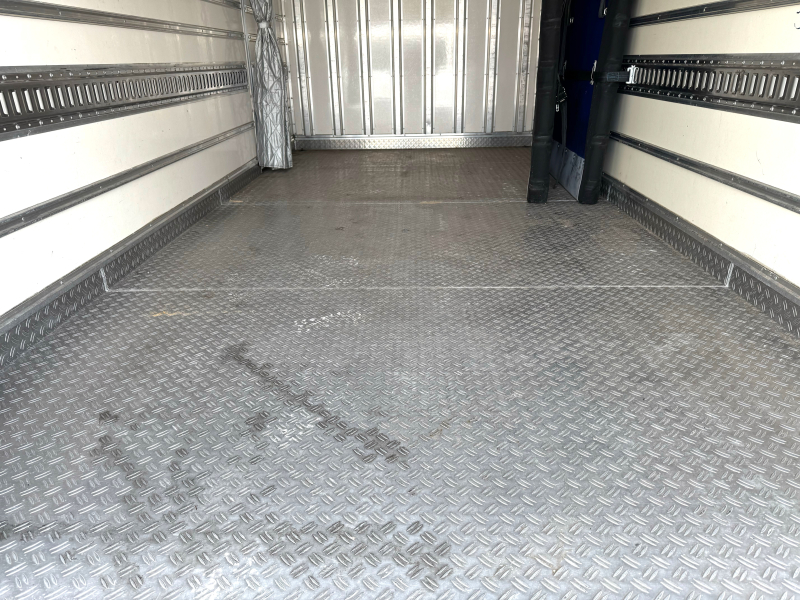 キャンター|中古トラックの販売・買取・査定のアイナビ