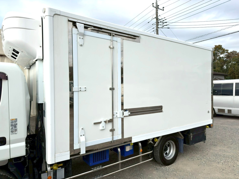 キャンター|中古トラックの販売・買取・査定のアイナビ