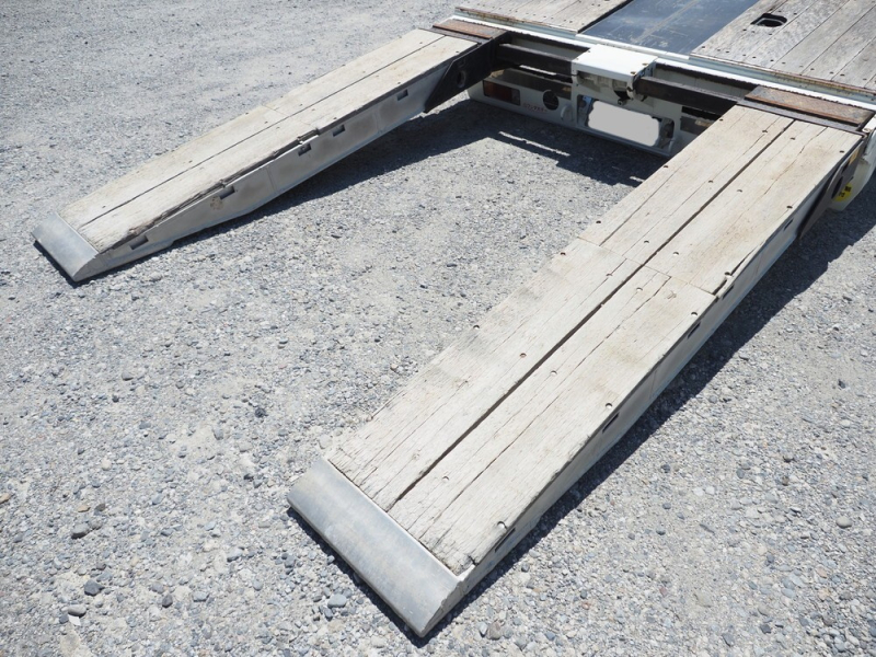 日野 セルフ プロフィア|中古トラックの販売・買取・査定のアイナビ