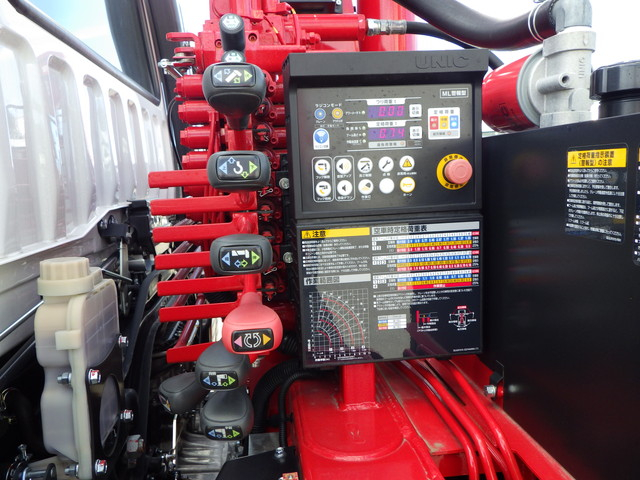 三菱2KG-FK62FZハイジャッキセルフクレーン4段増トンワイド|中古トラックの販売・買取・査定のアイナビ