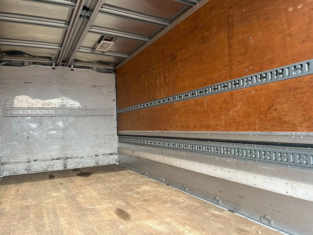 格納式パワーゲート★ワイド×ロング★3.1トン積載★5速MT|中古トラックの販売・買取・査定のアイナビ