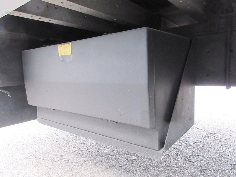 ★9670*2400*2670★ハイフーフ★7MT★4軸低床★|中古トラックの販売・買取・査定のアイナビ