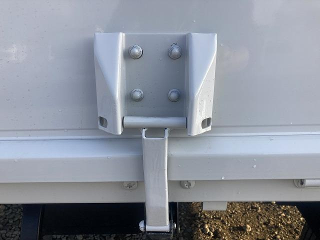 三菱ふそう 平ボディ キャンター|中古トラックの販売・買取・査定のアイナビ