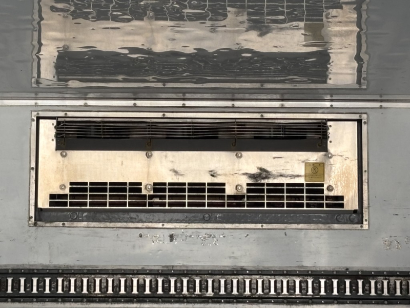 ベッド付東プレ低温パワーゲート付サイドドア|中古トラックの販売・買取・査定のアイナビ