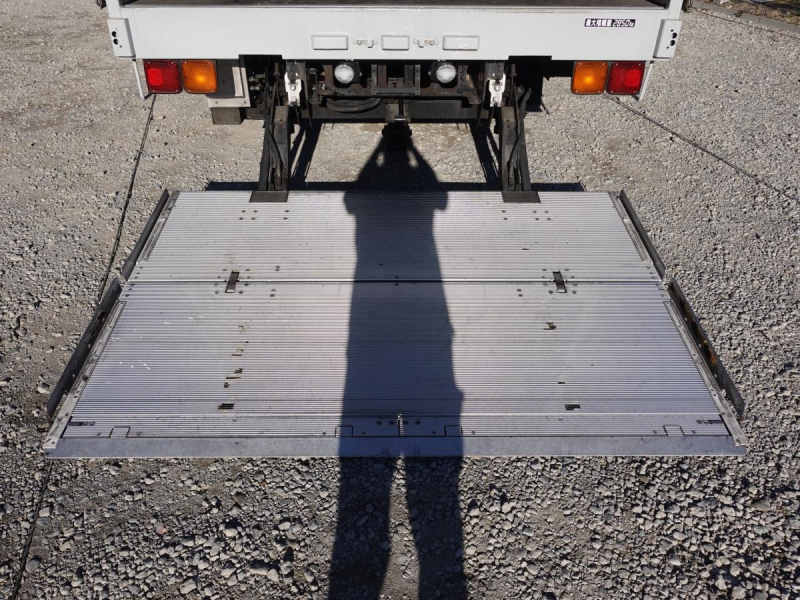 格納パワーゲート1tワイドアルミバン|中古トラックの販売・買取・査定のアイナビ