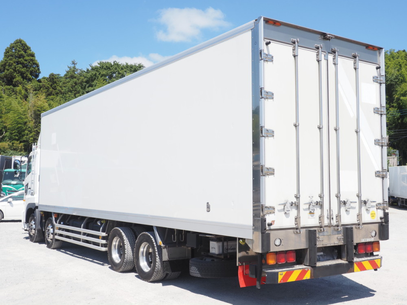 日野 冷凍バン プロフィア|中古トラックの販売・買取・査定のアイナビ