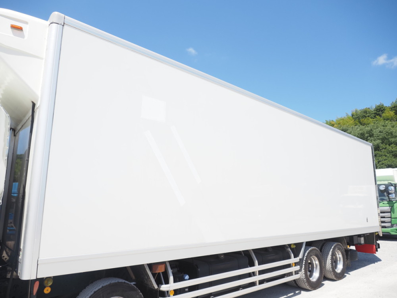 日野 冷凍バン プロフィア|中古トラックの販売・買取・査定のアイナビ