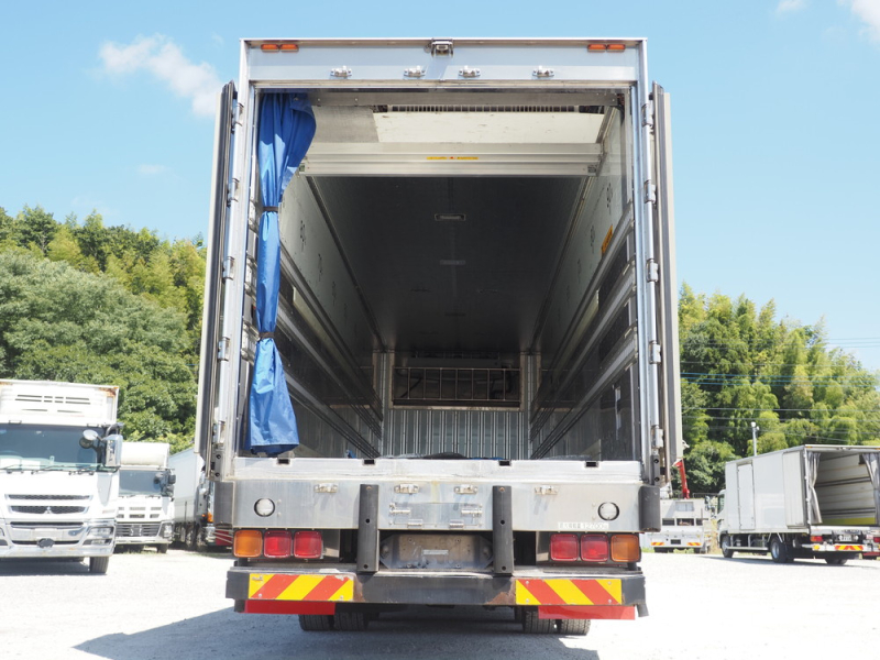 日野 冷凍バン プロフィア|中古トラックの販売・買取・査定のアイナビ