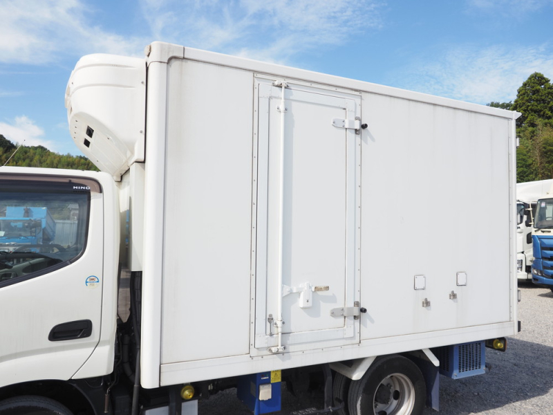 日野 冷凍バン デュトロ|中古トラックの販売・買取・査定のアイナビ