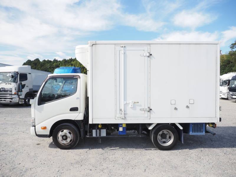 日野 冷凍バン デュトロ|中古トラックの販売・買取・査定のアイナビ