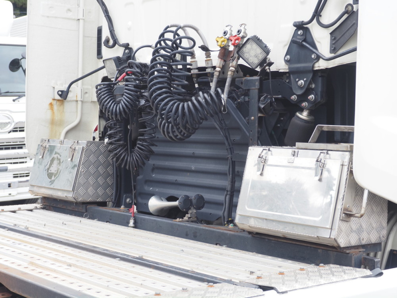 日野 トラクタ プロフィア|中古トラックの販売・買取・査定のアイナビ