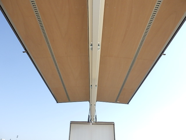 三菱 令和7年式 4軸低床ウィング 登録未使用車|中古トラックの販売・買取・査定のアイナビ