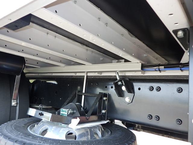 三菱 令和7年式 4軸低床ウィング 登録未使用車|中古トラックの販売・買取・査定のアイナビ