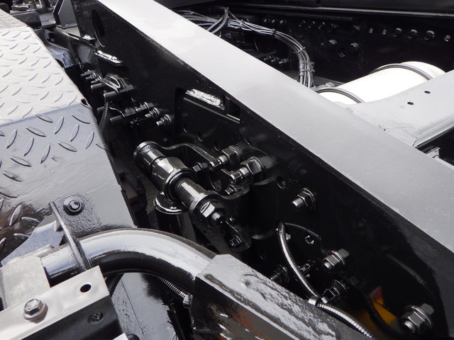 日野QDG-SS1EKDAダブルヘッド第五輪荷重17.7t2デフ|中古トラックの販売・買取・査定のアイナビ