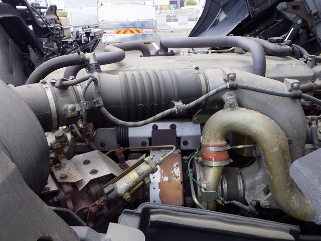 日野QDG-SS1EKDAダブルヘッド第五輪荷重17.7t2デフ|中古トラックの販売・買取・査定のアイナビ