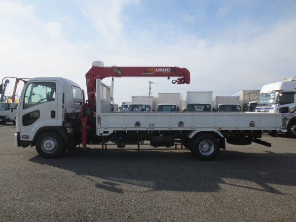 いすゞフォワード4段ラジコンクレーン付|中古トラックの販売・買取・査定のアイナビ