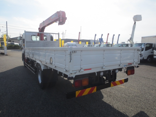 いすゞフォワード4段ラジコンクレーン付|中古トラックの販売・買取・査定のアイナビ