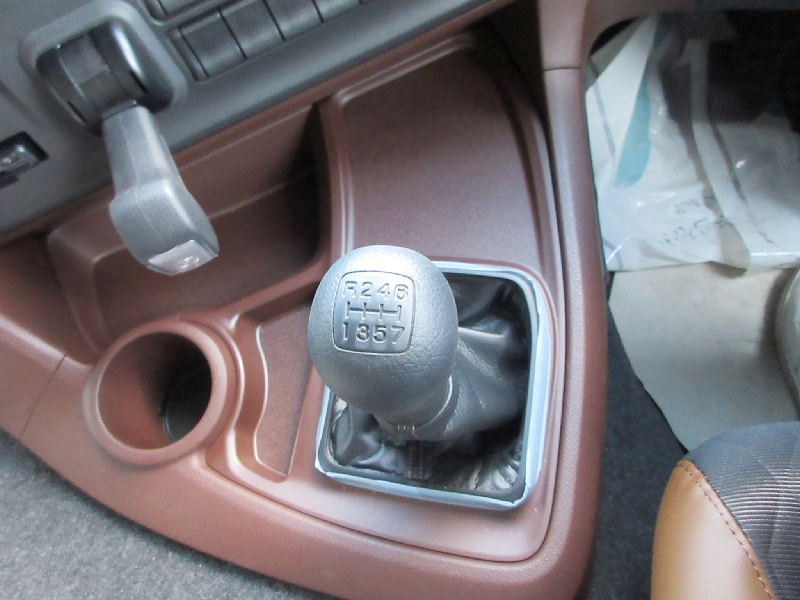 ★9660*2400*2670★ハイルーフ★7MT★未使用車★|中古トラックの販売・買取・査定のアイナビ