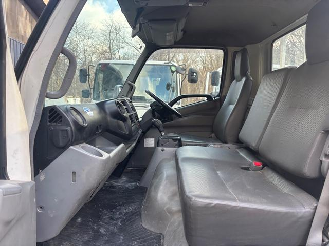 日野 デュトロ|中古トラックの販売・買取・査定のアイナビ