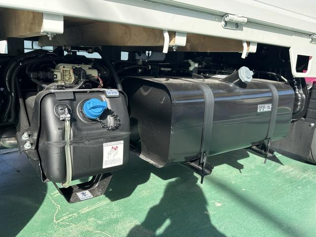 三菱ふそう 平ボディ キャンター|中古トラックの販売・買取・査定のアイナビ