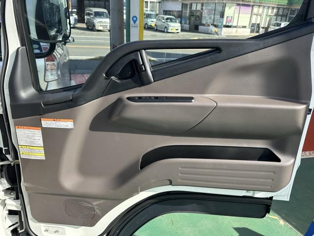 三菱ふそう 平ボディ キャンター|中古トラックの販売・買取・査定のアイナビ