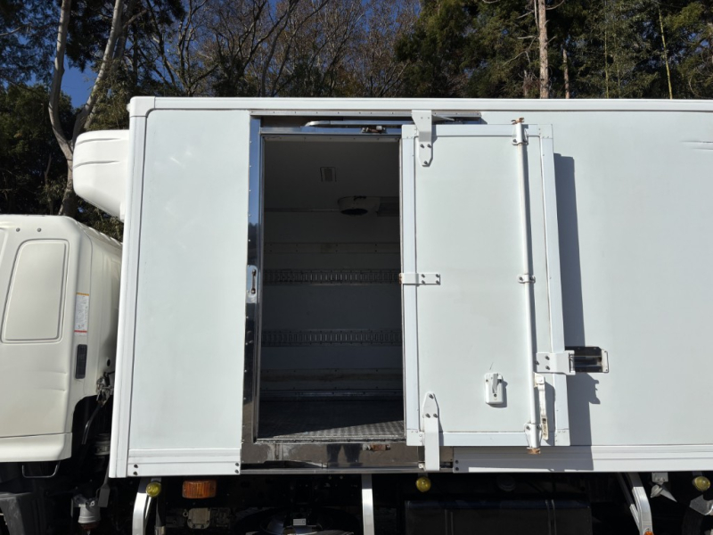 ベッド付東プレ低温東プレパワーゲート車検付|中古トラックの販売・買取・査定のアイナビ