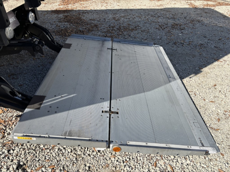 ベッド付東プレ低温東プレパワーゲート車検付|中古トラックの販売・買取・査定のアイナビ