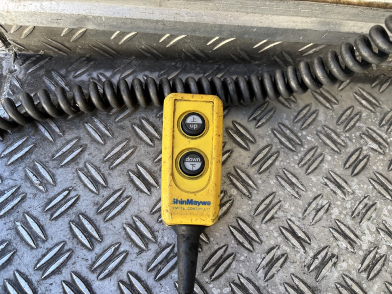 ベッド付東プレ低温東プレパワーゲート車検付|中古トラックの販売・買取・査定のアイナビ