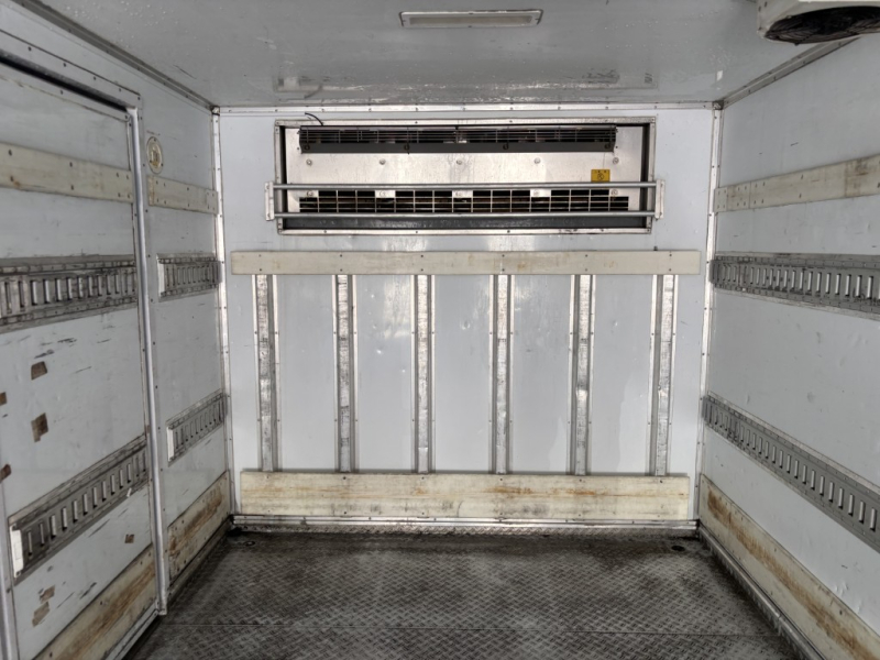 ベッド付東プレ低温東プレパワーゲート車検付|中古トラックの販売・買取・査定のアイナビ