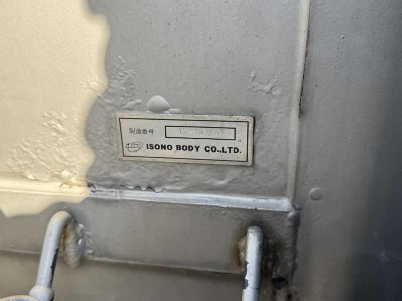 平ボディーベッド付造りボデー6.2m車検付|中古トラックの販売・買取・査定のアイナビ