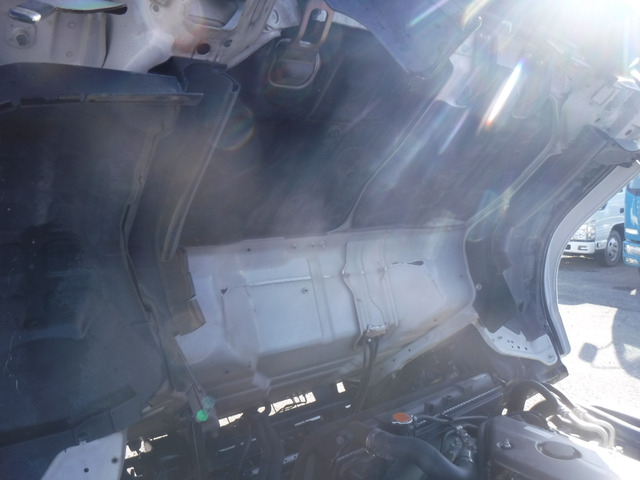 H18エルフワイドロング4段クレーンラジコン3.95t積載|中古トラックの販売・買取・査定のアイナビ