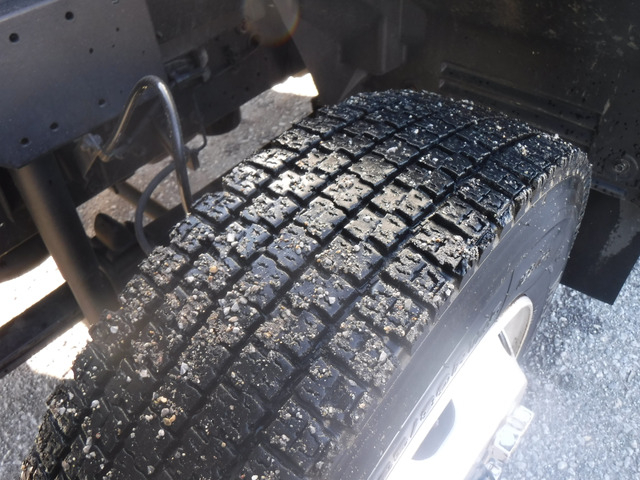 H.24年いすゞフォワードLゲートダンプETⅭコボレーン電格ミラ|中古トラックの販売・買取・査定のアイナビ