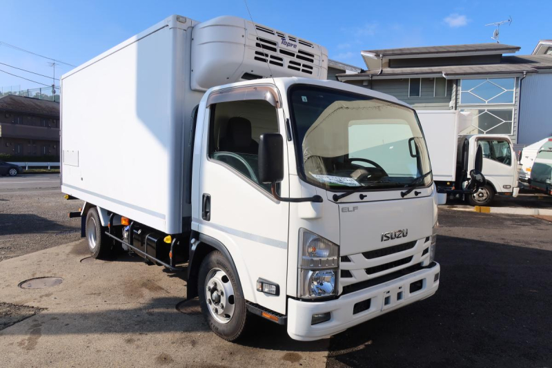 ワイド幅 冷蔵冷凍車 東プレ-5℃  AT車|中古トラックの販売・買取・査定のアイナビ