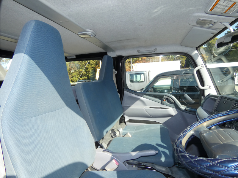 H24　キャンター 　1.5トン　 Wキャブ 　オートマ　251116|中古トラックの販売・買取・査定のアイナビ