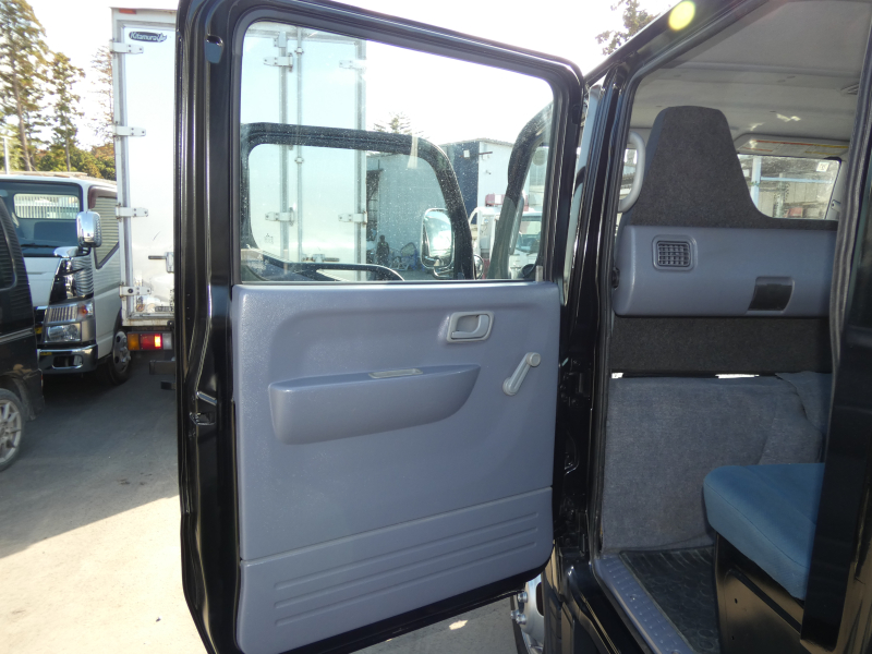 H24　キャンター 　1.5トン　 Wキャブ 　オートマ　251116|中古トラックの販売・買取・査定のアイナビ