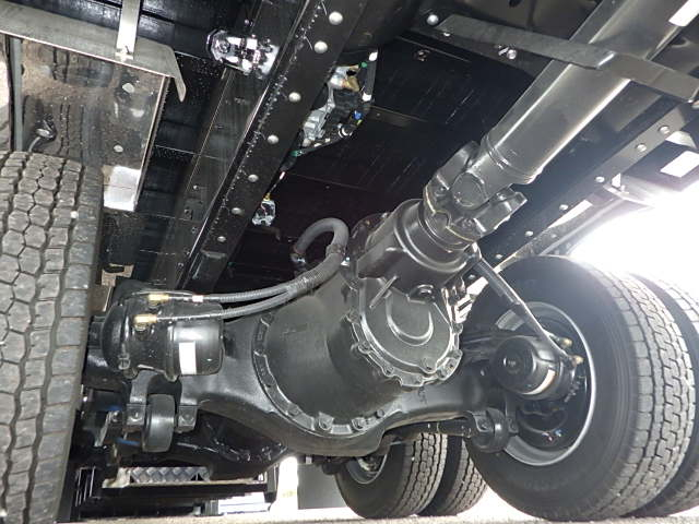 日野 令和7年式 セルフクレーン 増トン 登録未使用|中古トラックの販売・買取・査定のアイナビ