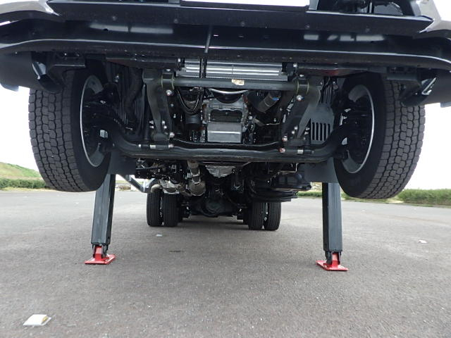 日野 令和7年式 セルフクレーン 増トン 登録未使用|中古トラックの販売・買取・査定のアイナビ