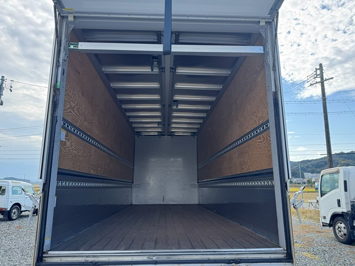 平成27年式☆ファイター中型増トン 6200標準PG付|中古トラックの販売・買取・査定のアイナビ