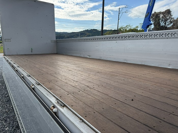 平成27年式☆ファイター中型増トン 6200標準PG付|中古トラックの販売・買取・査定のアイナビ