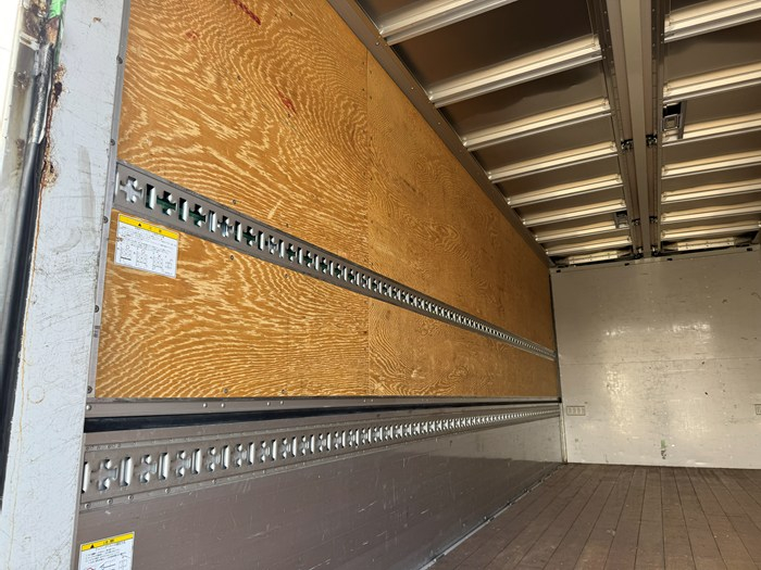 平成27年式☆ファイター中型増トン 6200標準PG付|中古トラックの販売・買取・査定のアイナビ