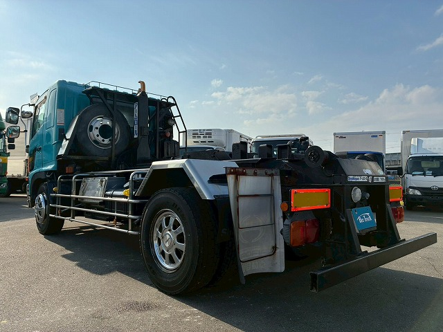 増々トン脱着装置付コンテナ専用車フルキャブアームロール|中古トラックの販売・買取・査定のアイナビ