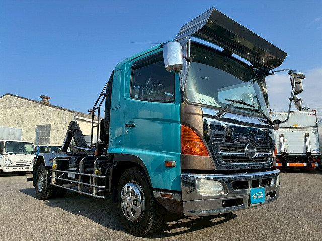増々トン脱着装置付コンテナ専用車フルキャブアームロール|中古トラックの販売・買取・査定のアイナビ