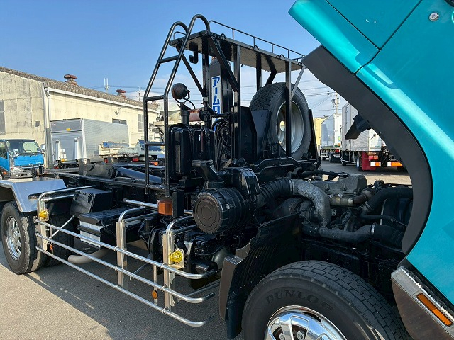 増々トン脱着装置付コンテナ専用車フルキャブアームロール|中古トラックの販売・買取・査定のアイナビ