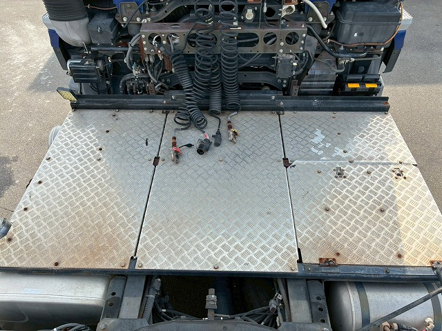 ハイルーフエスコット後輪エアサスアルミホイール10t45t|中古トラックの販売・買取・査定のアイナビ