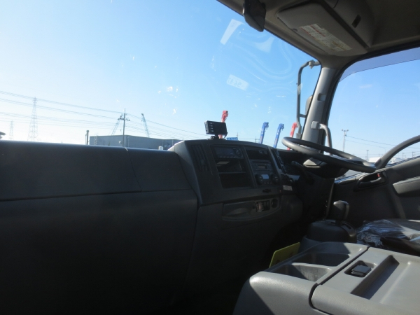 いすゞフォワードワイドドライバンゲート付|中古トラックの販売・買取・査定のアイナビ