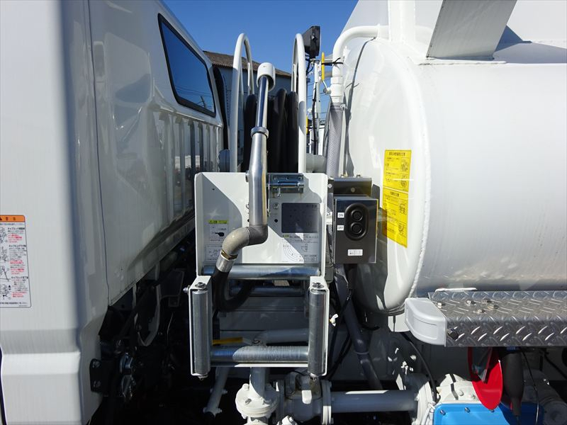 タンクローリー 未使用|中古トラックの販売・買取・査定のアイナビ