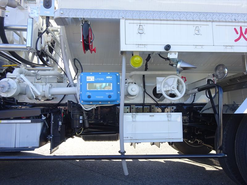 タンクローリー 未使用|中古トラックの販売・買取・査定のアイナビ