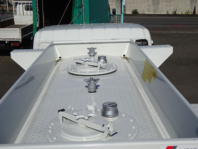 タンクローリー 未使用|中古トラックの販売・買取・査定のアイナビ